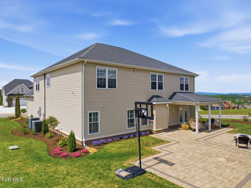 Photo #46: 3069 Calton Hill