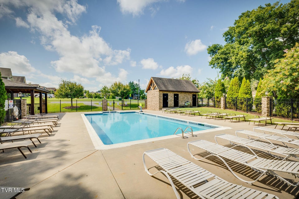 Photo #56: 3069 Calton Hill