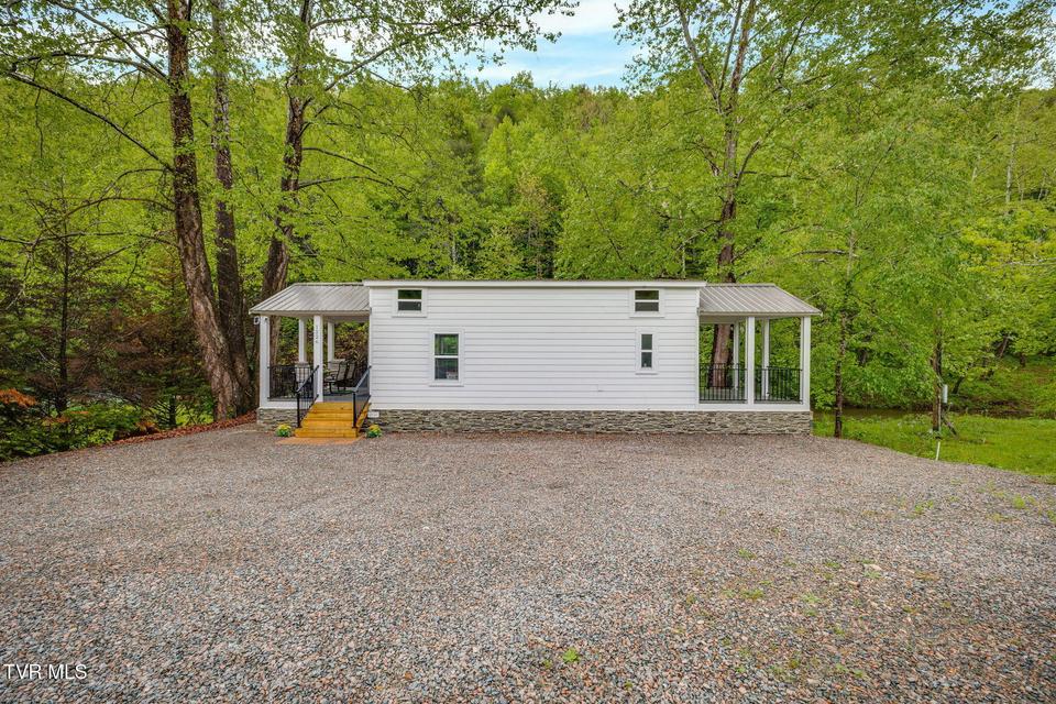 Photo #5: 1226 Doe Creek Road