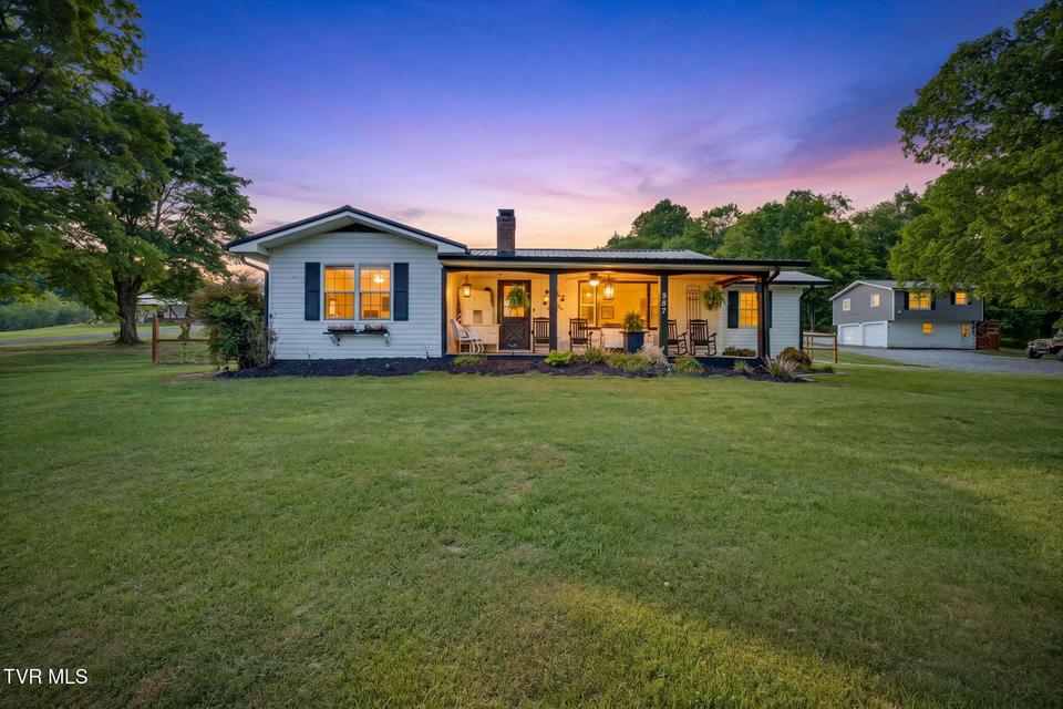 Photo #2: 987 Hairetown Road