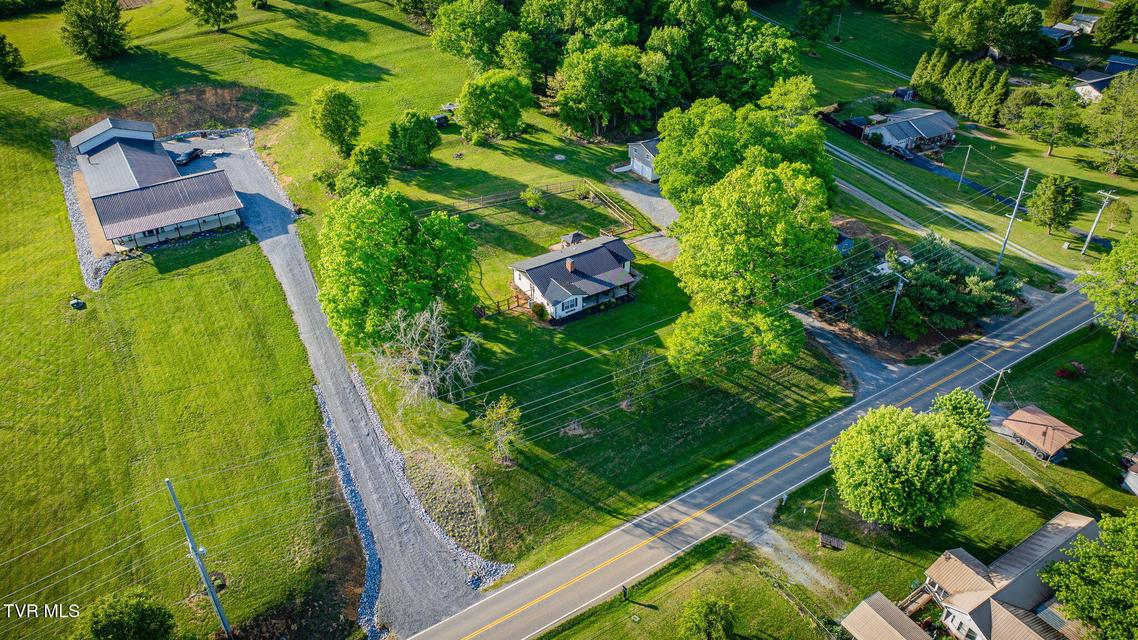 Photo #26: 987 Hairetown Road