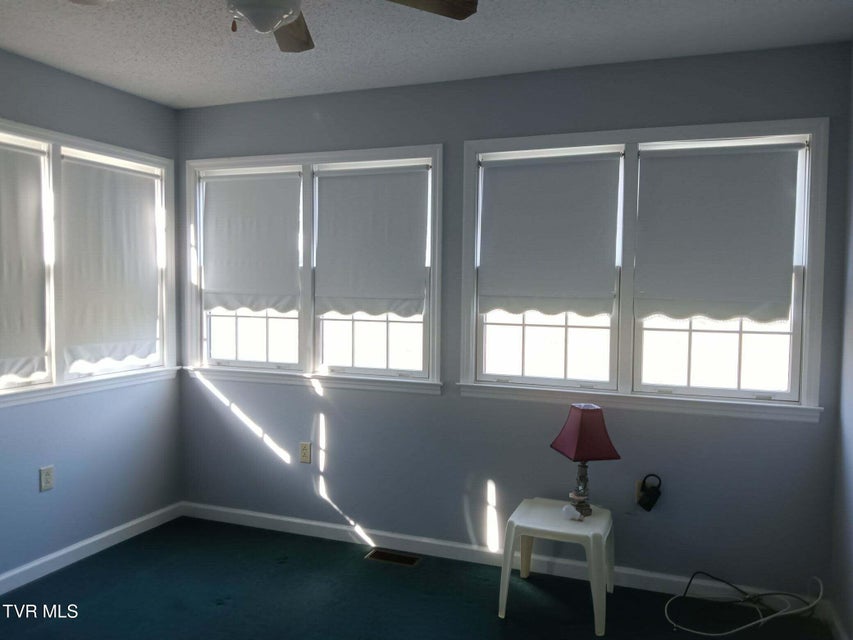 Photo #10: 14512 White Top View