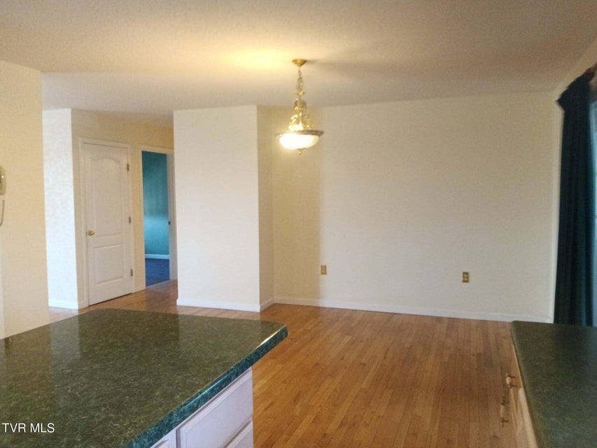 Photo #11: 14512 White Top View