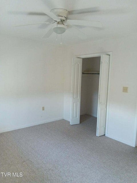 Photo #14: 14512 White Top View