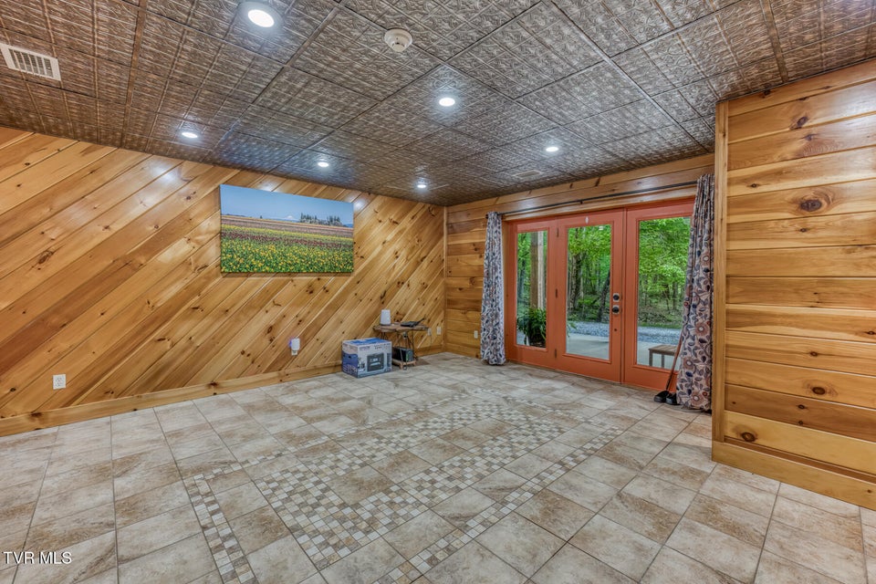 Photo #40: 371 Tiger Creek Road