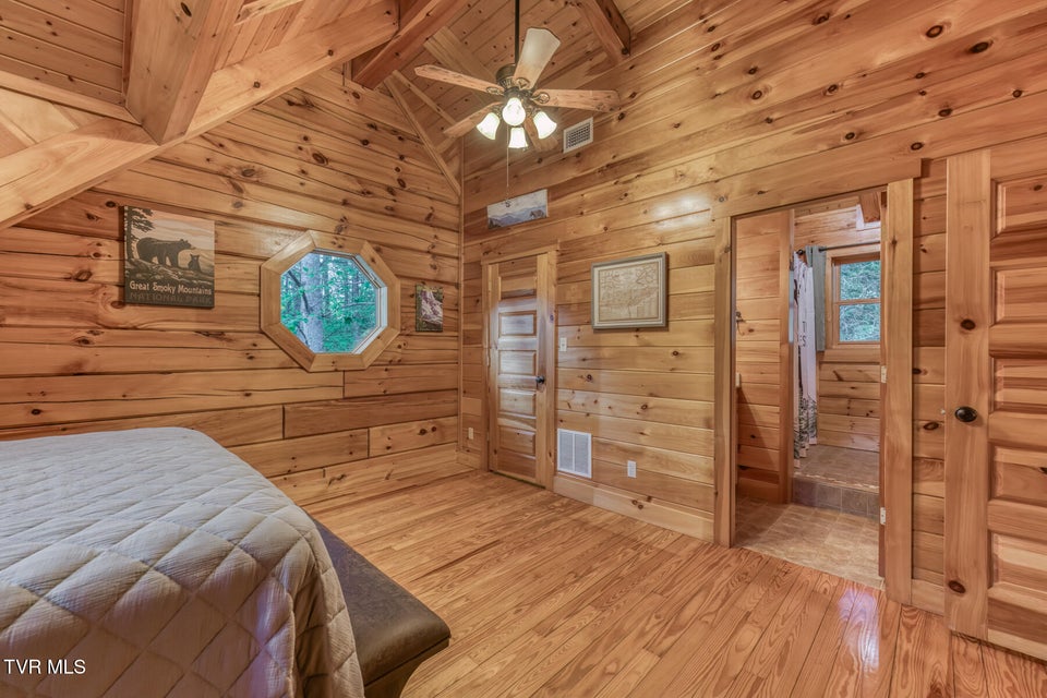 Photo #31: 371 Tiger Creek Road