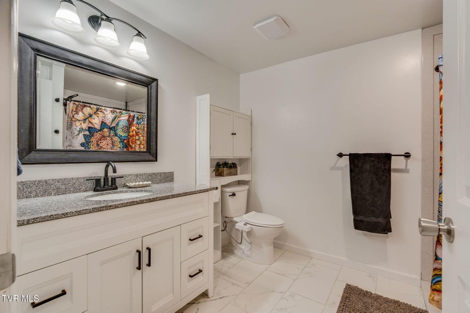 Photo #22: 638 Elm Avenue