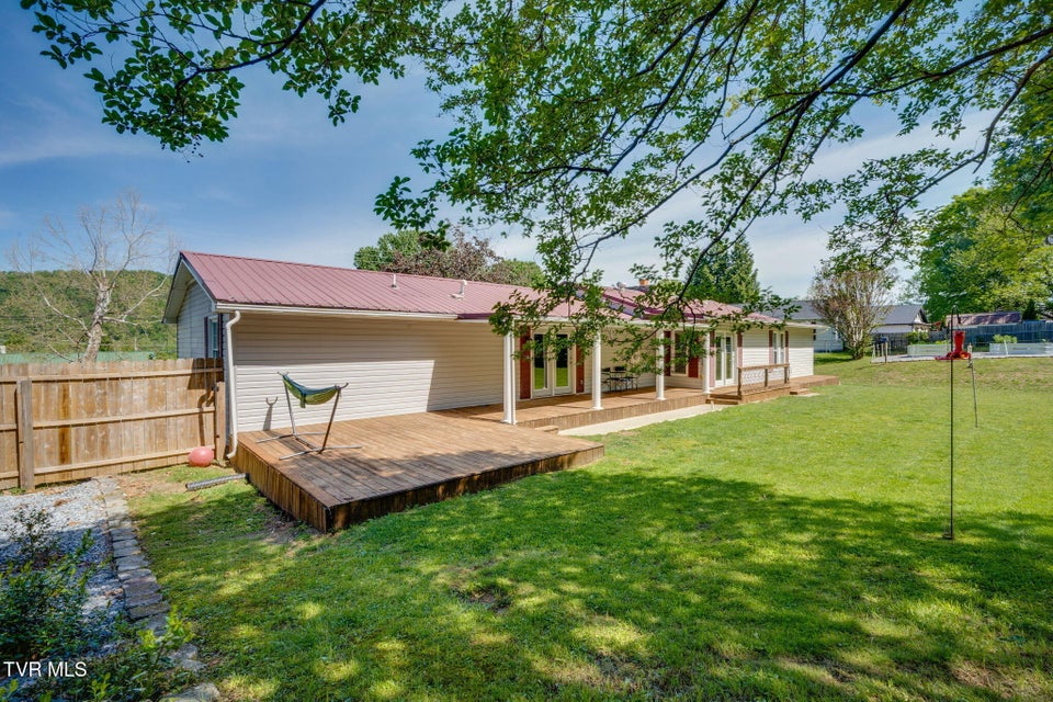 Photo #31: 638 Elm Avenue