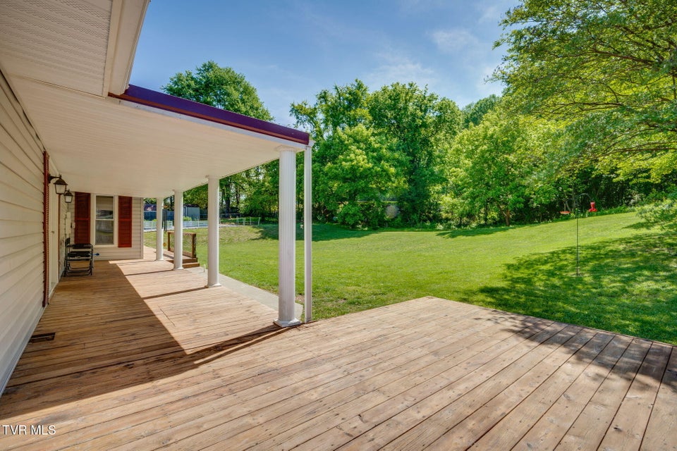 Photo #32: 638 Elm Avenue