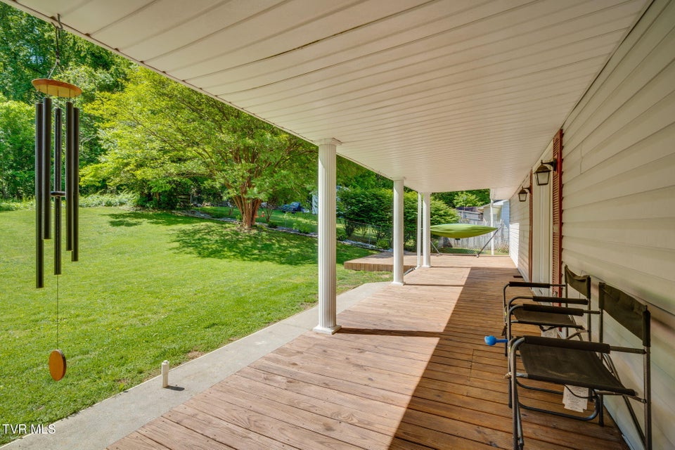 Photo #34: 638 Elm Avenue