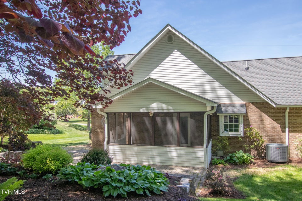 Photo #31: 16297 Greenevers Court