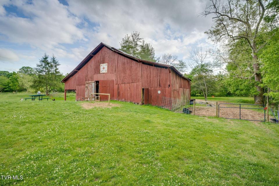 Photo #50: 147 Britton Lane