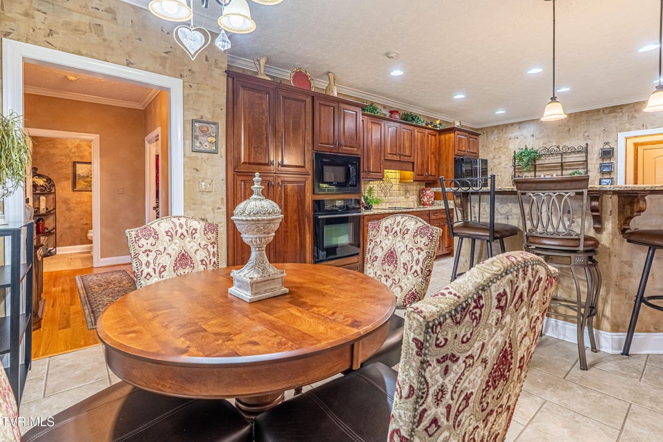 Photo #21: 20084 Hortenstine Place