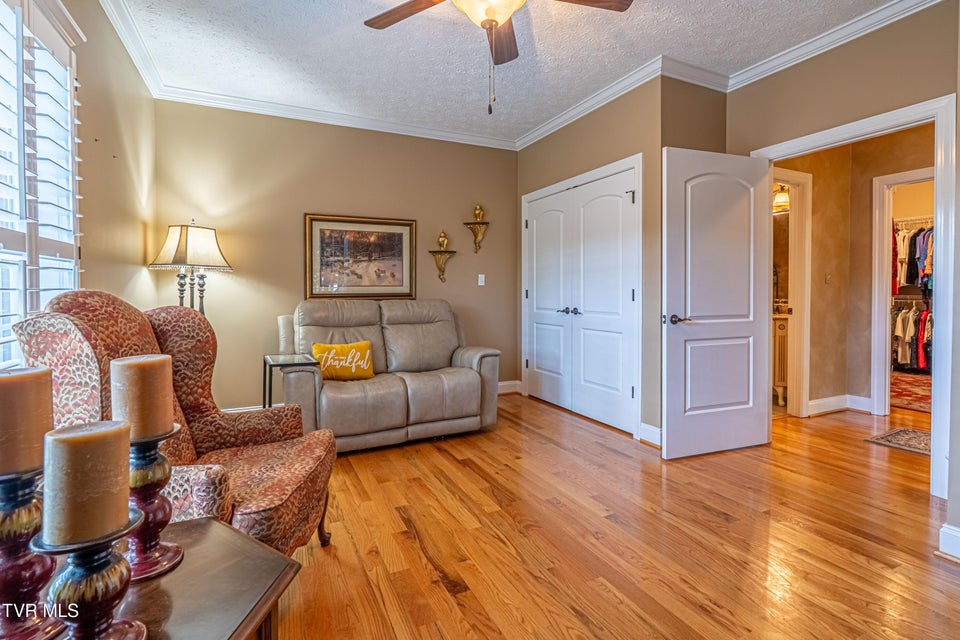 Photo #25: 20084 Hortenstine Place