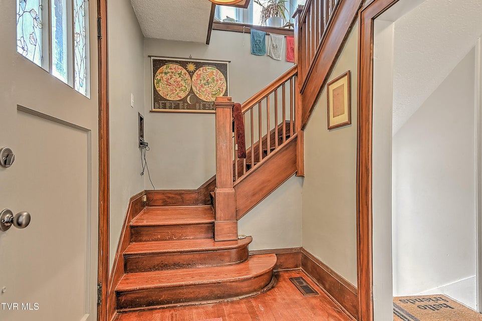 Photo #17: 1125 Euclid Avenue