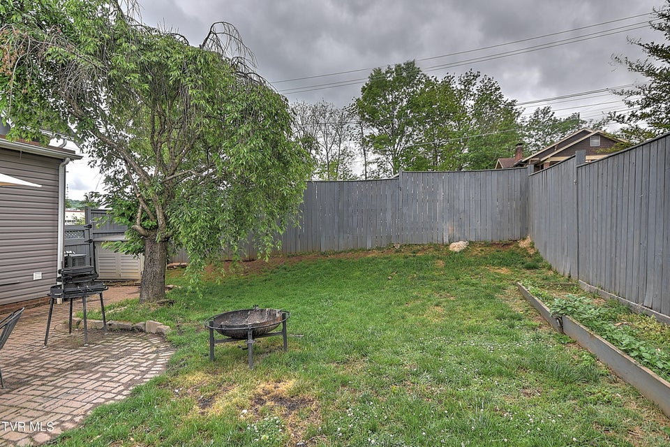 Photo #32: 1125 Euclid Avenue