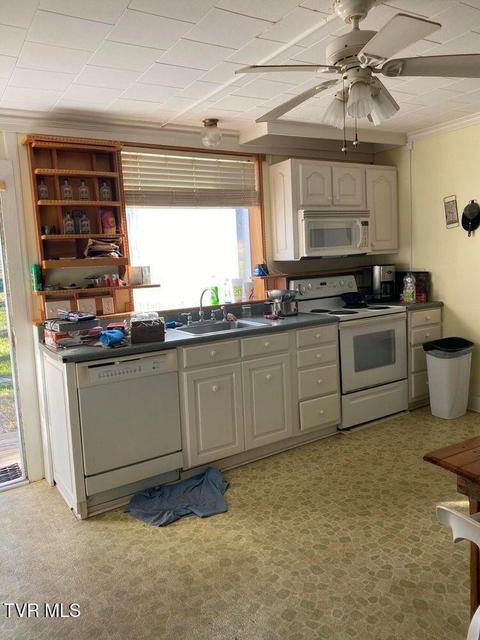 Photo #13: 12315 Warrensburg Road