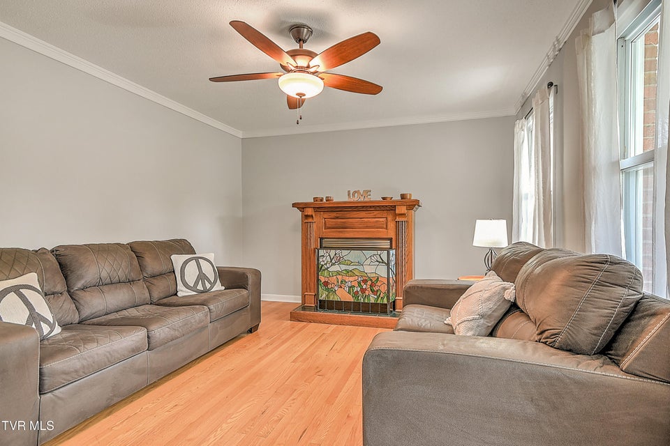 Photo #6: 2704 Schumway Drive
