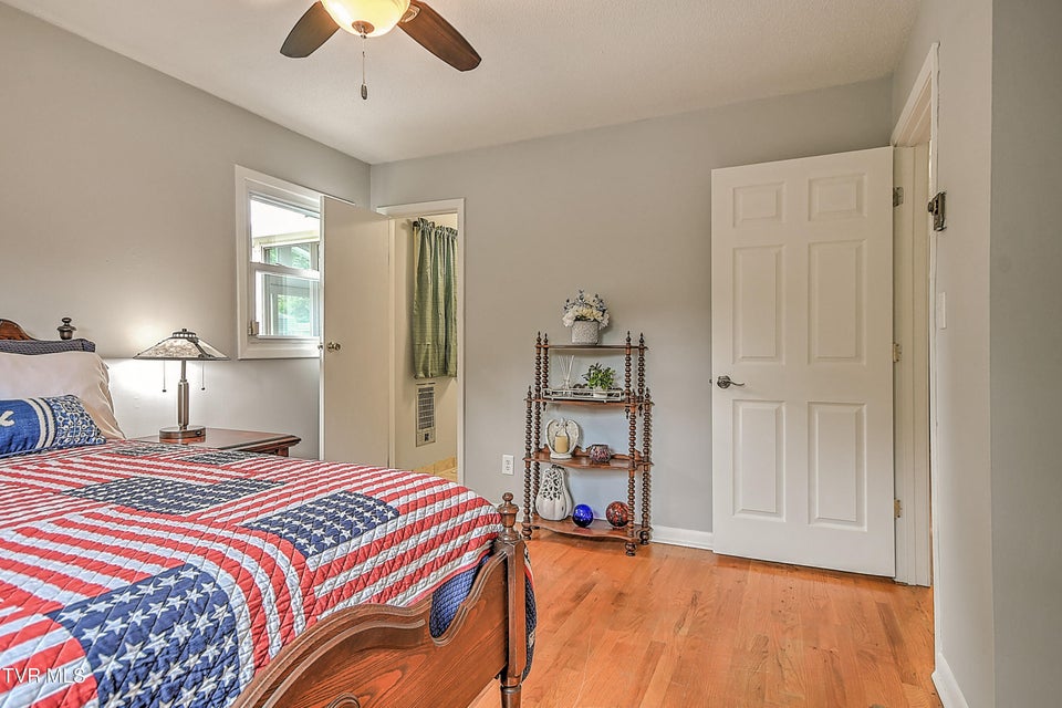 Photo #25: 2704 Schumway Drive