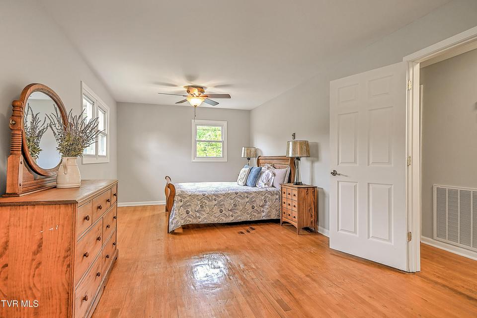 Photo #22: 2704 Schumway Drive