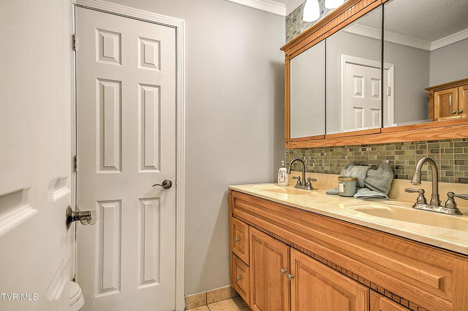 Photo #27: 2704 Schumway Drive