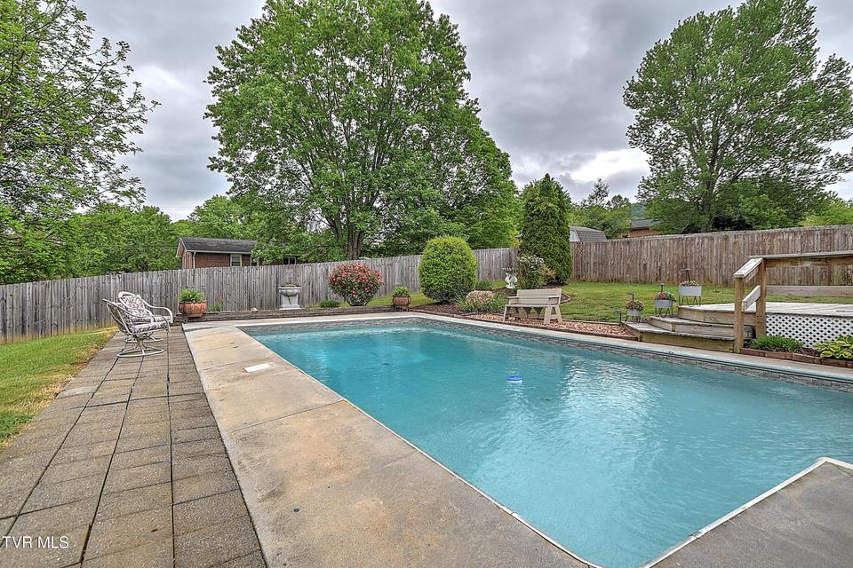Photo #41: 2704 Schumway Drive