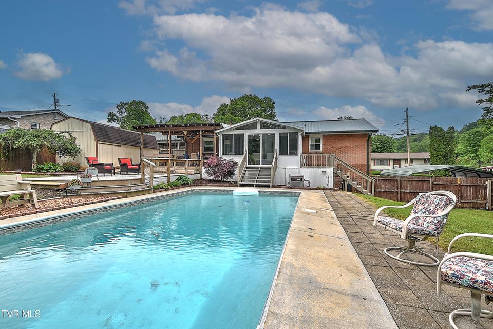 Photo #38: 2704 Schumway Drive