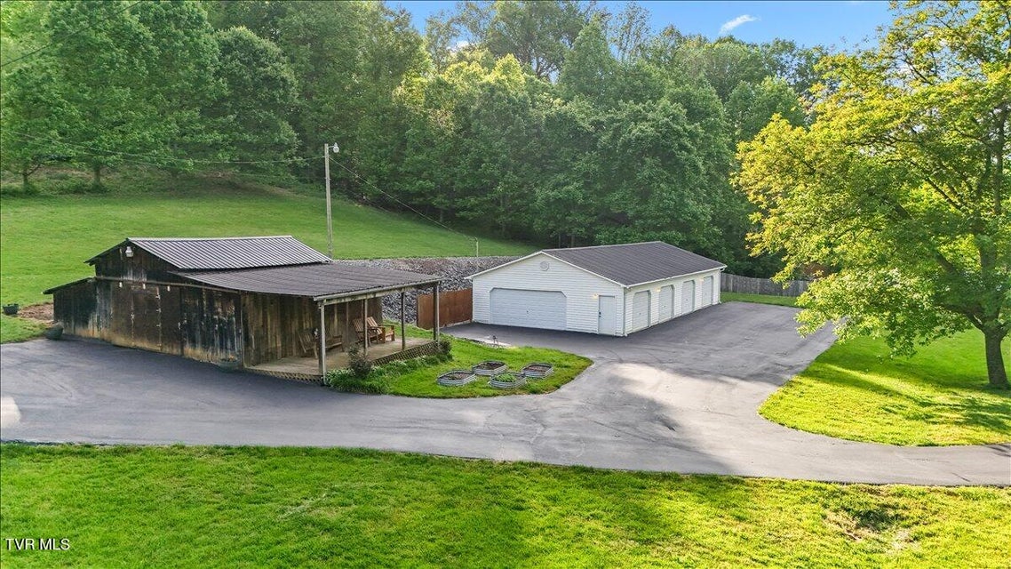 Photo #4: 307 Fairridge Road