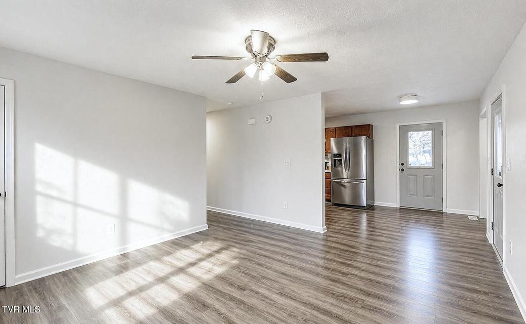 Photo #11: 728 Lynn Avenue