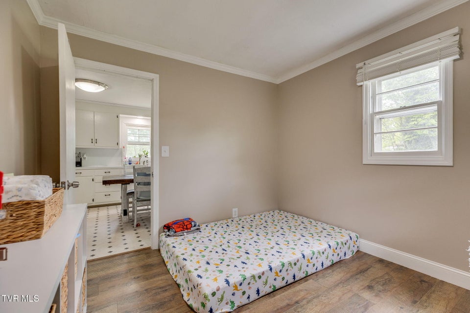 Photo #17: 930 Tip Top Avenue