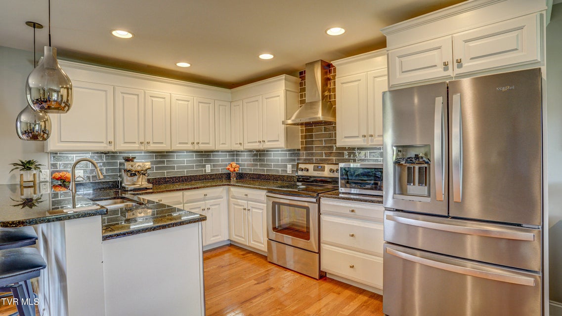 Photo #10: 17500 Bridle Drive