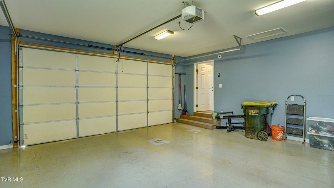 Photo #32: 17500 Bridle Drive