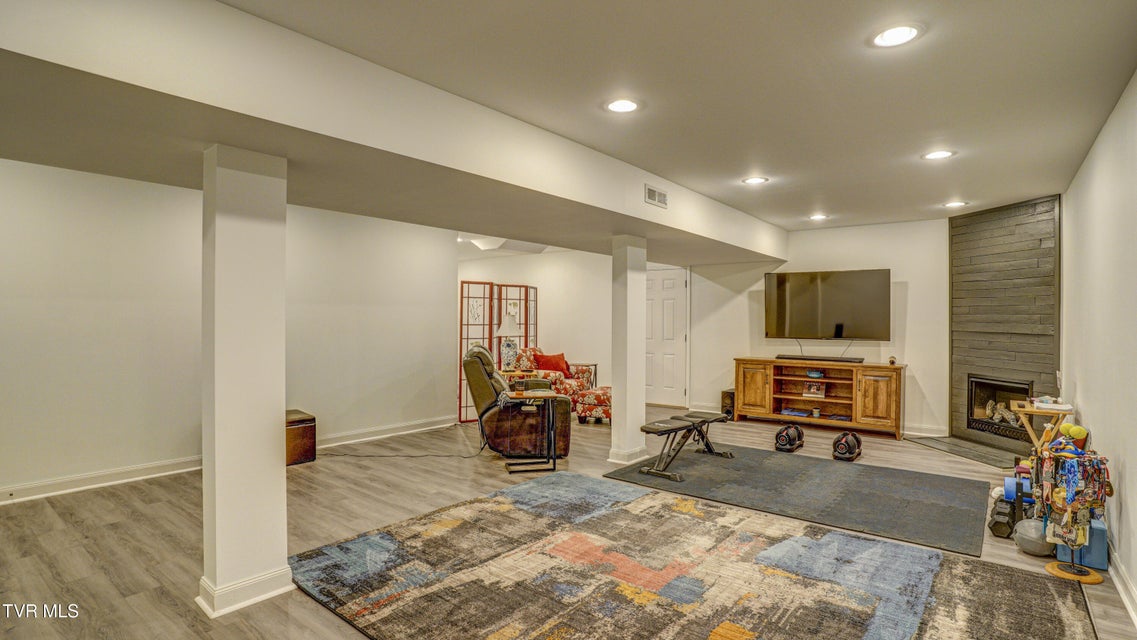 Photo #33: 17500 Bridle Drive