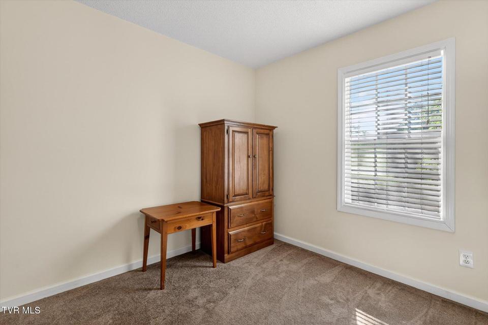 Photo #25: 624 Glen Oaks Place