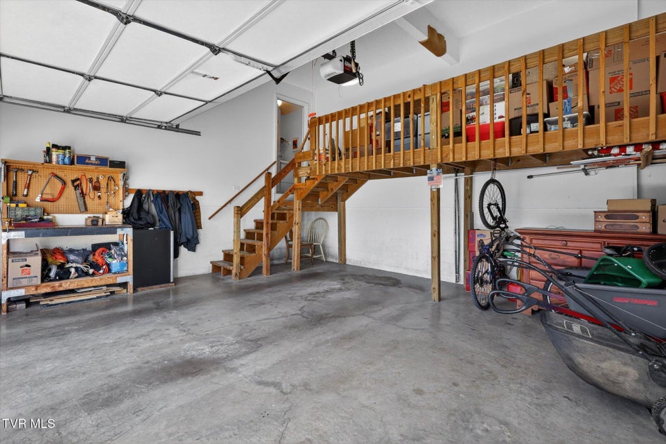 Photo #35: 624 Glen Oaks Place