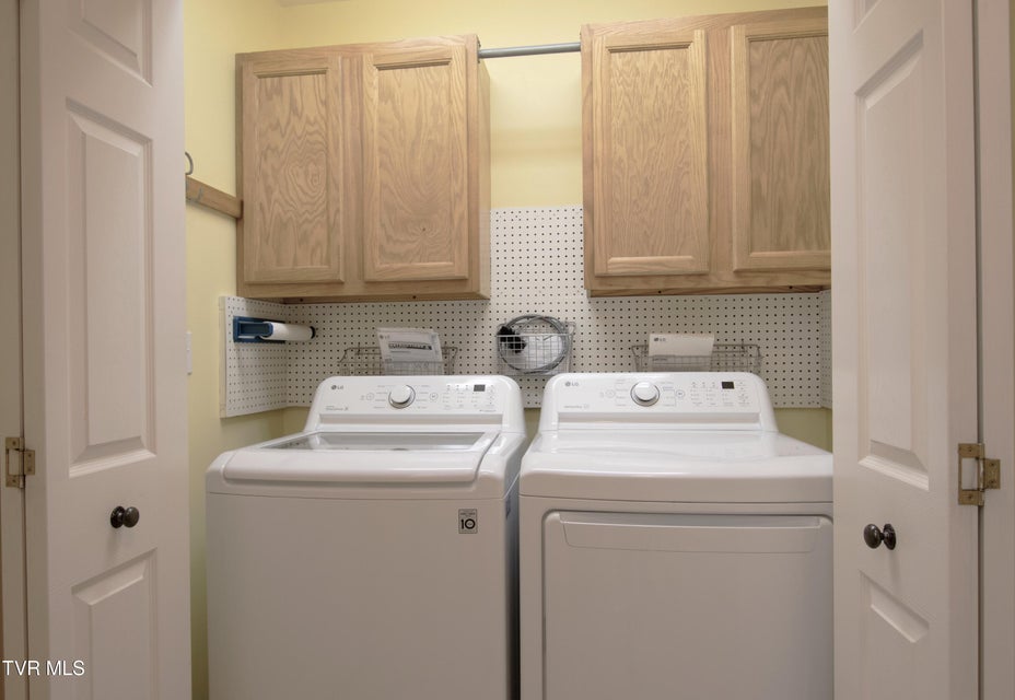 Photo #18: 16297 Greenevers Court