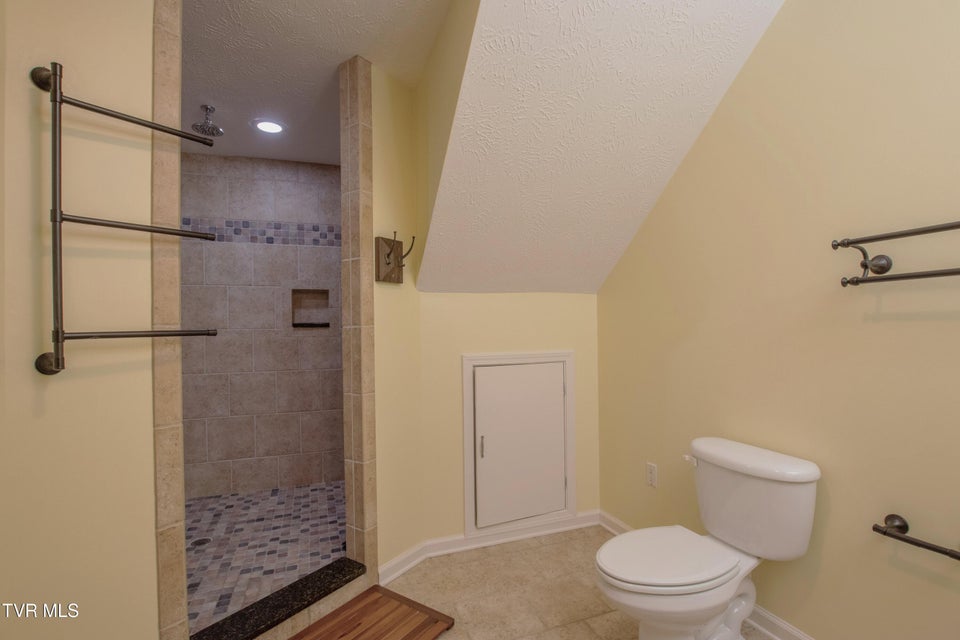 Photo #16: 16297 Greenevers Court