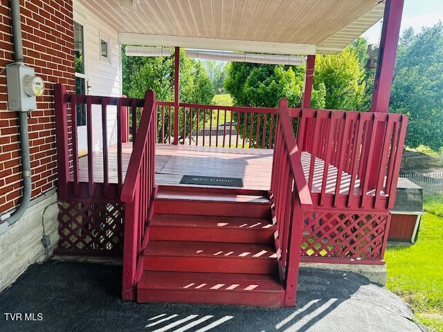 Photo #6: 105 Western Hills Avenue
