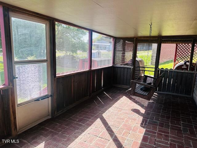 Photo #41: 105 Western Hills Avenue