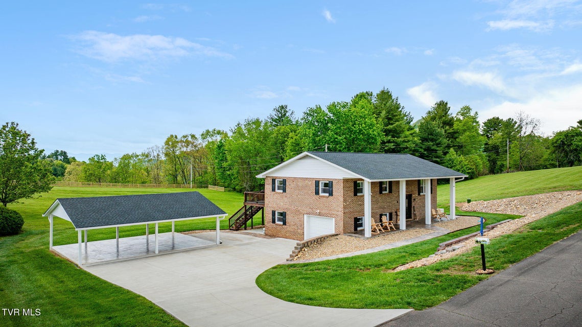 Photo #5: 534 Highland Acres 