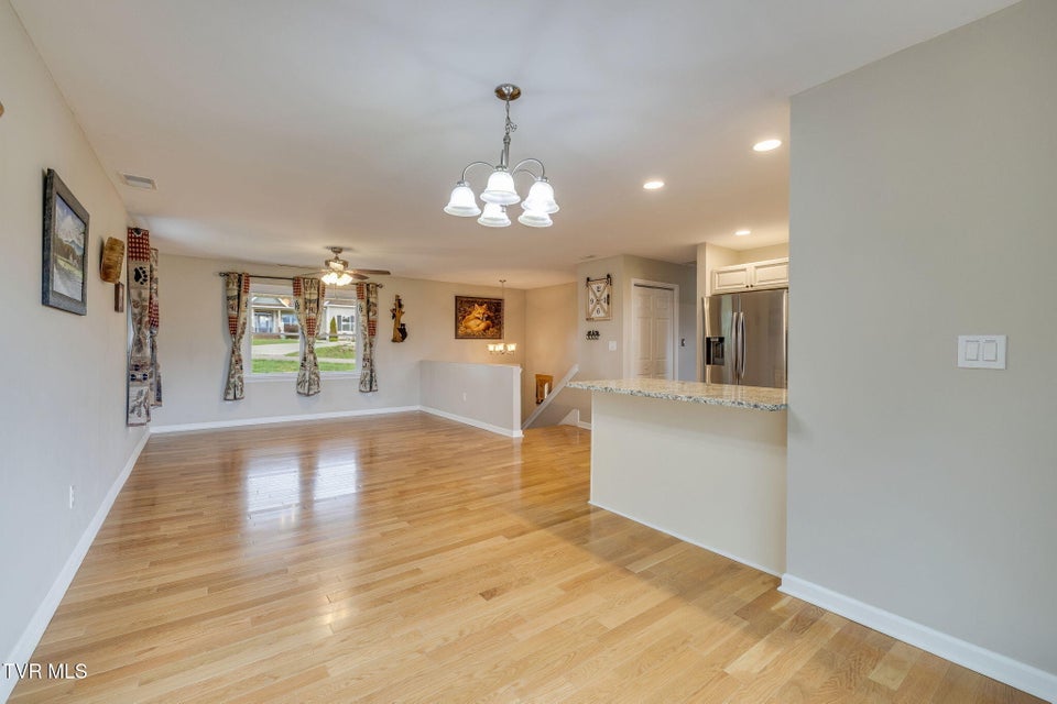 Photo #14: 534 Highland Acres 
