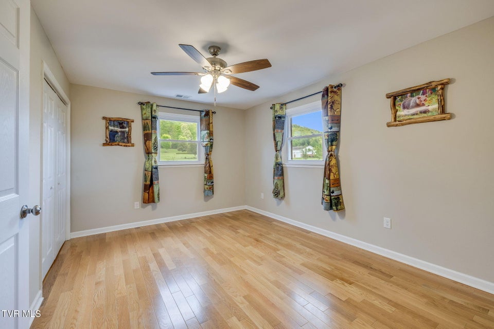 Photo #18: 534 Highland Acres 