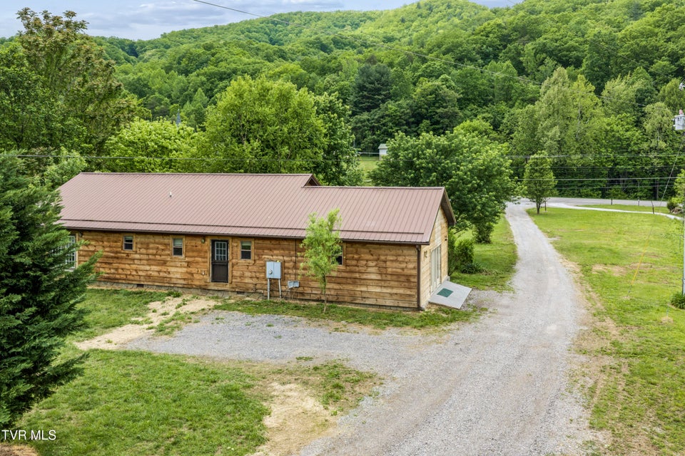 Photo #17: 4017 Highway 81 