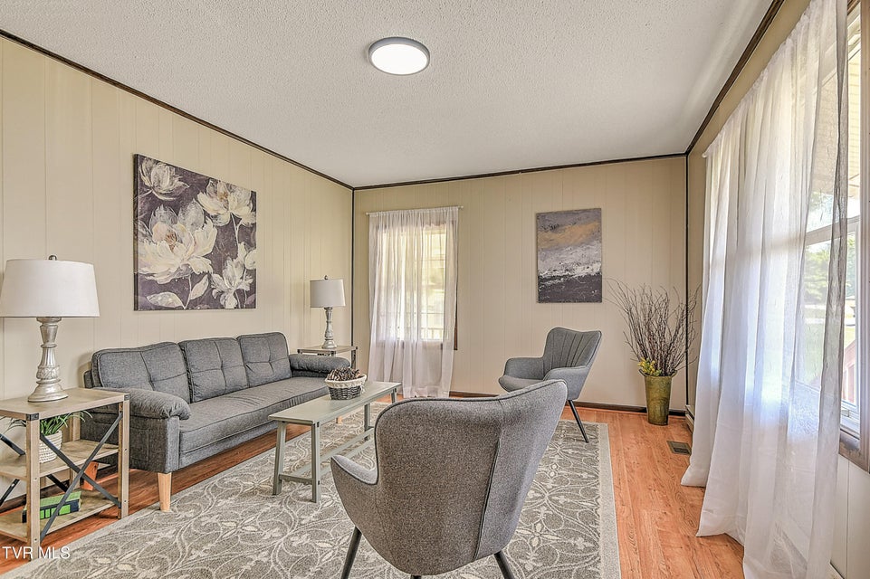Photo #6: 19614 Greenbriar Drive