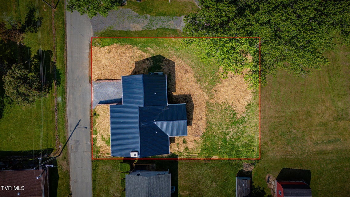 Photo #26: 306 Hemlock Street