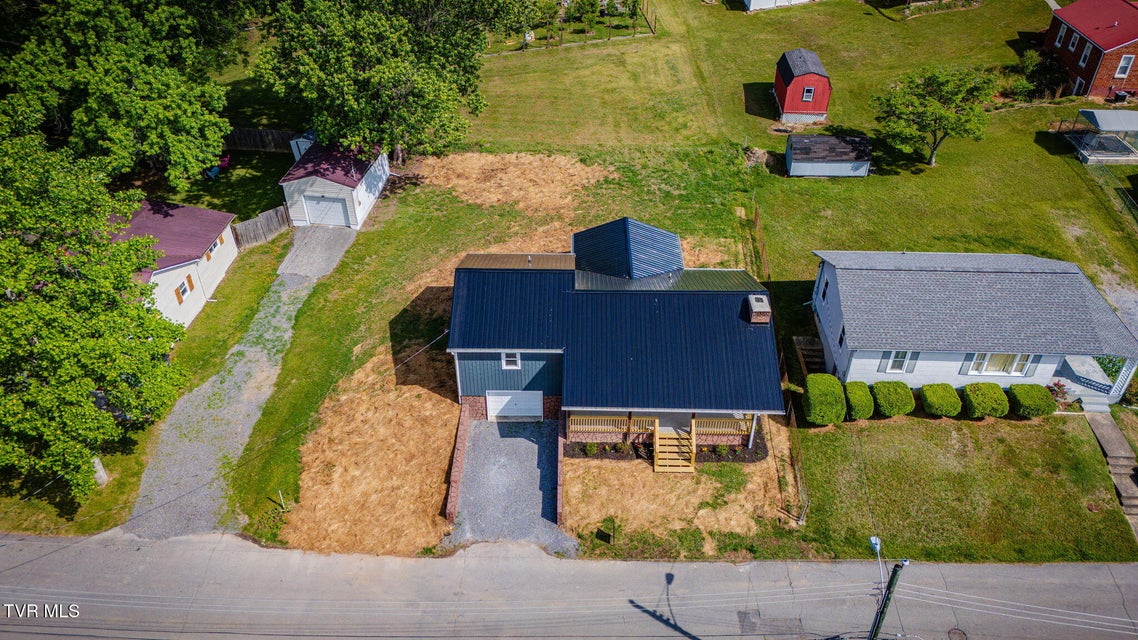 Photo #27: 306 Hemlock Street