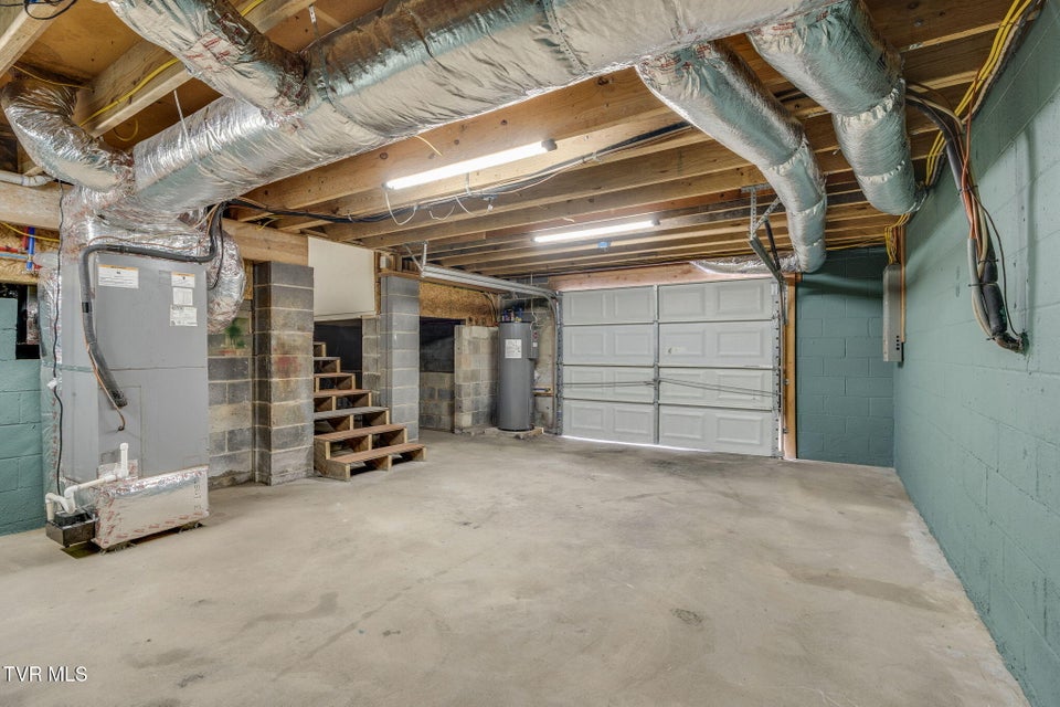 Photo #21: 306 Hemlock Street