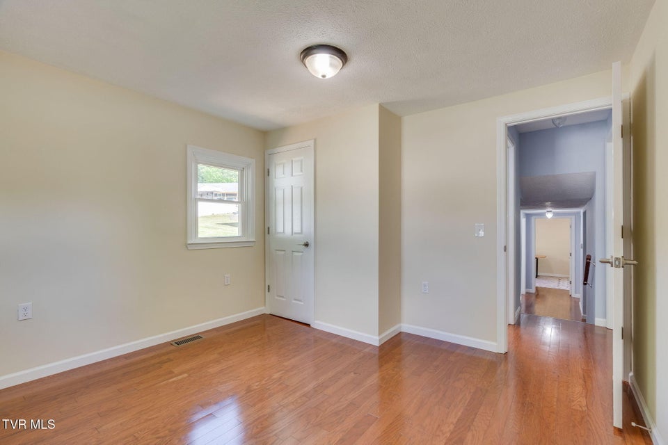 Photo #16: 306 Hemlock Street