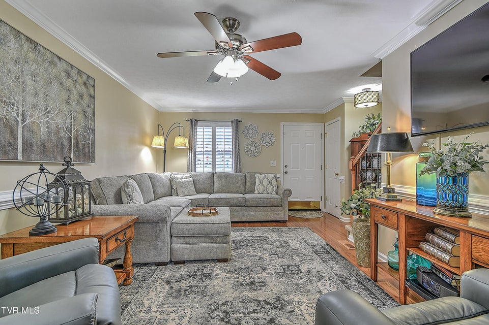 Photo #4: 574 Beaverview Drive