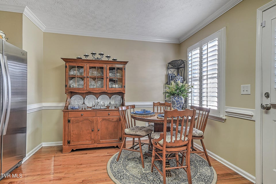 Photo #6: 574 Beaverview Drive
